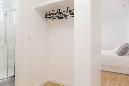 Double ensuite room close to Polo Universitário Porto - Gallery - 21