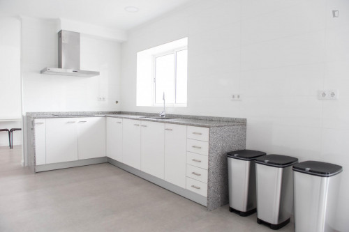Double ensuite room close to Polo Universitário Porto - Gallery - 14