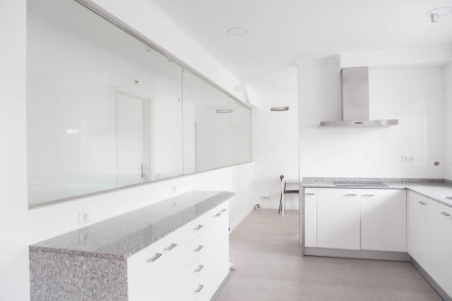 Double ensuite room close to Polo Universitário Porto - Gallery - 13