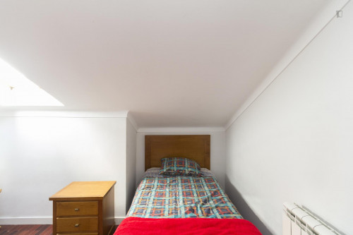  Homely Single Bedroom Near Universidade De Coimbra  -  Homely single bedroom near Universidade de Coimbra  - Gallery -  1