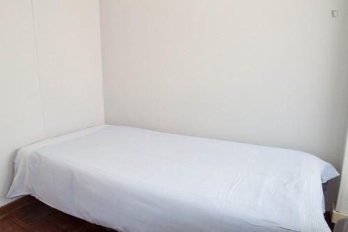 Very nice single bedroom in Santo Ildefonso  - Gallery -  2