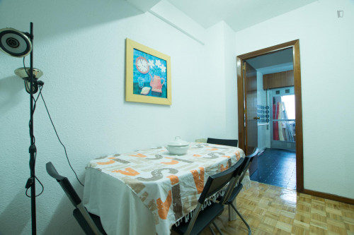 Very nice double bedroom in a 6-bedroom flat, in Alcala de Henares - Gallery - 10