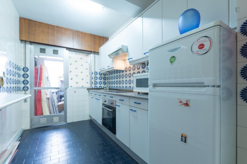 Very nice double bedroom in a 6-bedroom flat, in Alcala de Henares - Gallery - 15