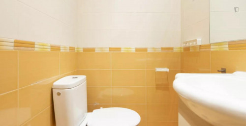 Very neat double bedroom in Lavapiés-Embajadores - Gallery - 13