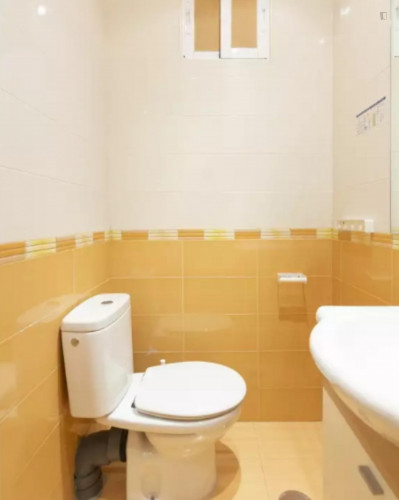 Very neat double bedroom in Lavapiés-Embajadores - Gallery - 12