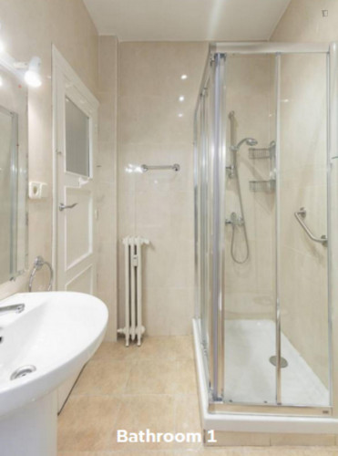 Cosy single bedroom in Goya