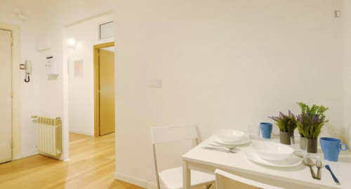 Attractive single bedroom in Argüelles