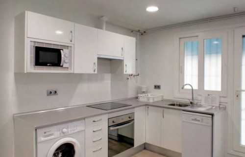 Welcoming single bedroom in residential San Diego - Gallery - 5