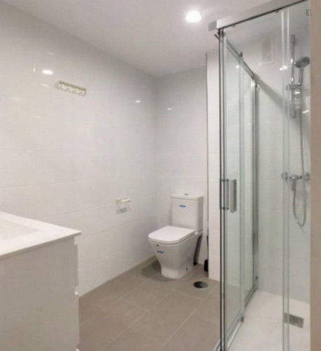 Welcoming single bedroom in residential San Diego - Gallery - 10