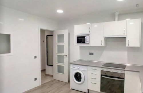 Welcoming single bedroom in residential San Diego - Gallery - 7