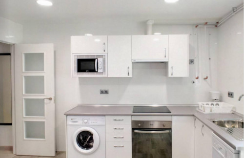 Welcoming single bedroom in residential San Diego - Gallery - 8