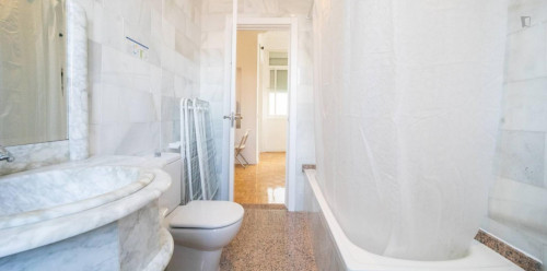 Restful single bedroom in Chueca-Justicia