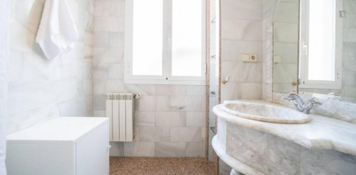 Welcoming double bedroom in Chueca-Justicia - Gallery - 19