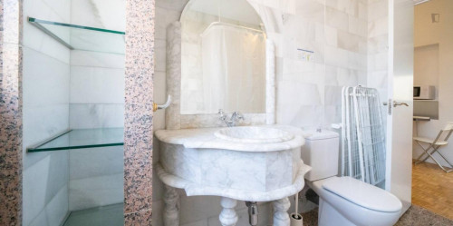 Welcoming double bedroom in Chueca-Justicia - Gallery - 18