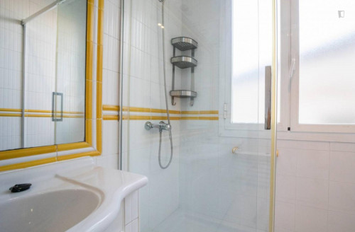 Welcoming double bedroom in Chueca-Justicia - Gallery - 15