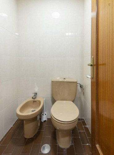 Stylish single bedroom close to Avenida de la Paz Metro - Gallery - 13