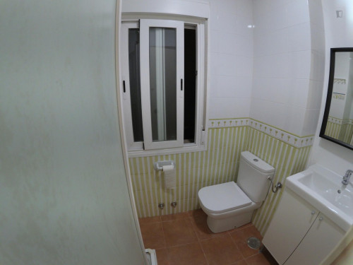 Tasteful single bedroom in a student flat, in Chamartín - Gallery - 7