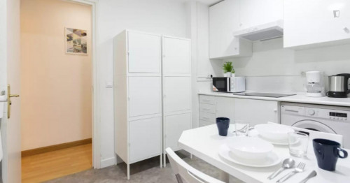 Pleasant single bedroom near the Plaza de Castilla metro - Gallery - 18