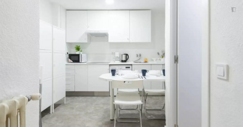 Pleasant single bedroom near the Plaza de Castilla metro - Gallery - 20