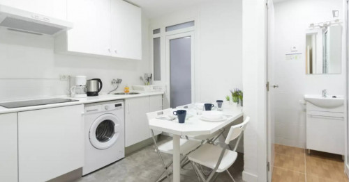Elegant single bedroom near the Chamartín train station - Gallery - 23