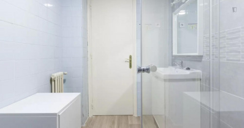Elegant single bedroom near the Chamartín train station - Gallery - 12