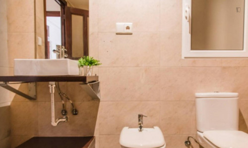 Very neat double bedroom near the Colón metro - Gallery - 7
