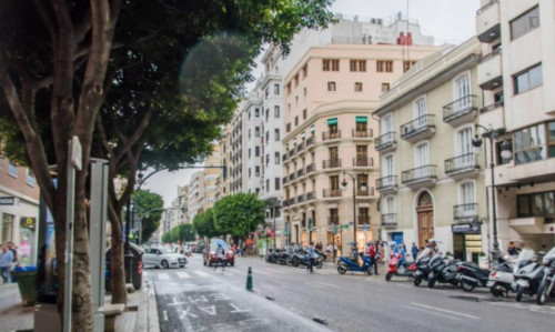 Very neat double bedroom near the Colón metro  - Gallery -  2