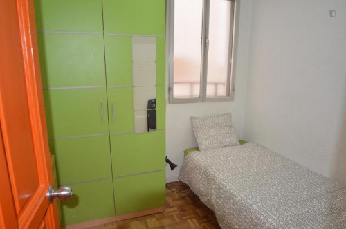 Comfortable single bedroom near Atocha metro station