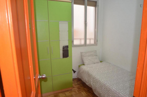 Comfortable single bedroom near Atocha metro station