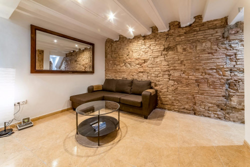 Restful double bedroom in a 5-bedroom flat, in El Raval - Gallery - 17