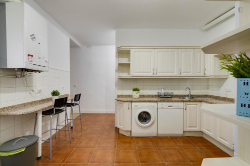 Inviting Double Bedroom next to Retiro Metro - Gallery - 10