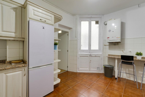 Inviting Double Bedroom next to Retiro Metro - Gallery - 7