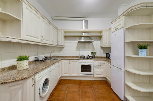 Inviting Double Bedroom next to Retiro Metro - Gallery - 6