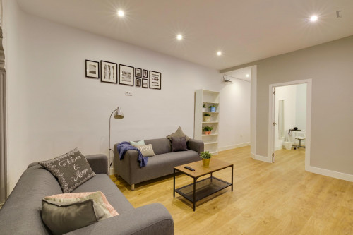 Inviting Double Bedroom next to Retiro Metro - Gallery - 23