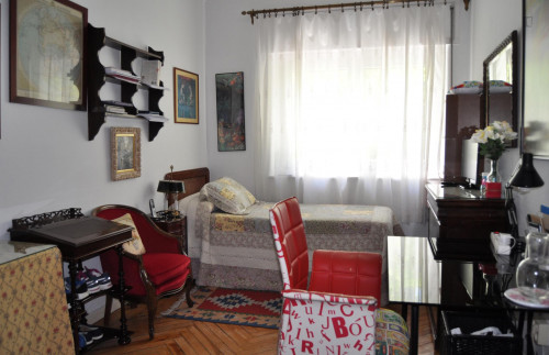 High-quality single bedroom close to IE University - Madrid Campus  - Gallery -  1