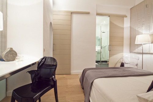Posh 1-bedroom apartment in classic El Barri Gòtic - Gallery - 11
