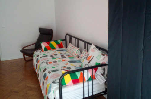 Delightful single bedroom in Entrecampos  - Gallery -  3