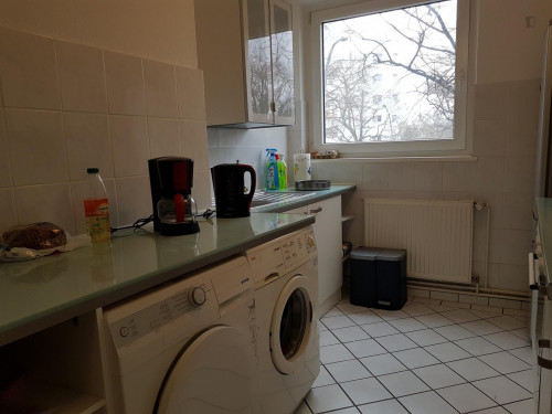 Amazing bedroom in a 3-bedroom flat in Moabit - Gallery - 10