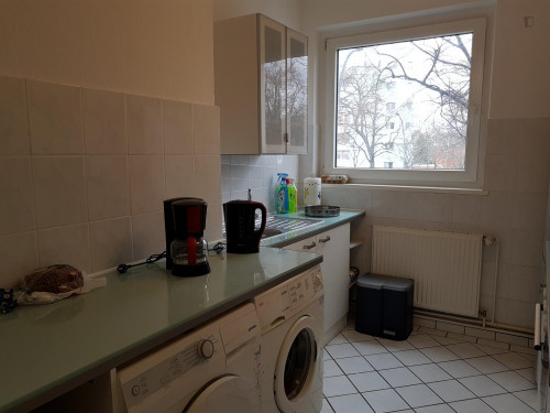 Amazing bedroom in a 3-bedroom flat in Moabit - Gallery - 11