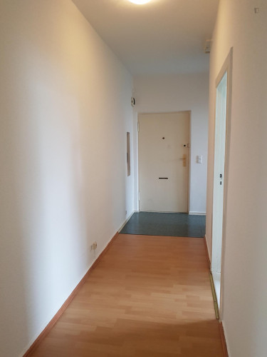 Amazing bedroom in a 3-bedroom flat in Moabit - Gallery - 14