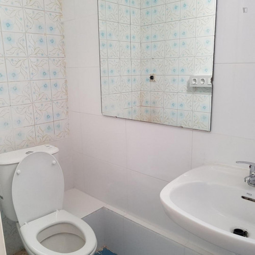 Double bedroom near Drassanes metro station - Gallery - 11