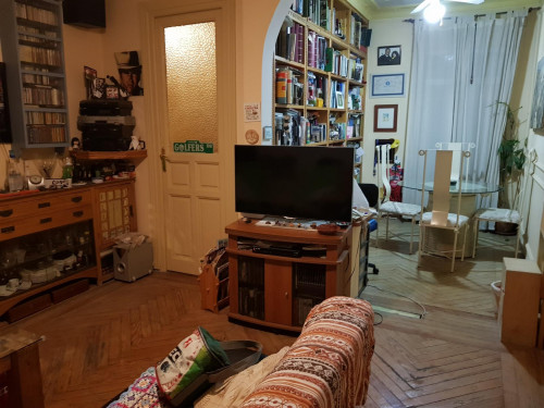 Single bedroom in a 2-bedroom apartment near Islas Filipinas metro station