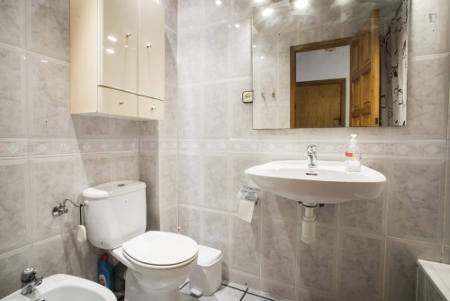 Very cool double bedroom in El Raval - Gallery - 4