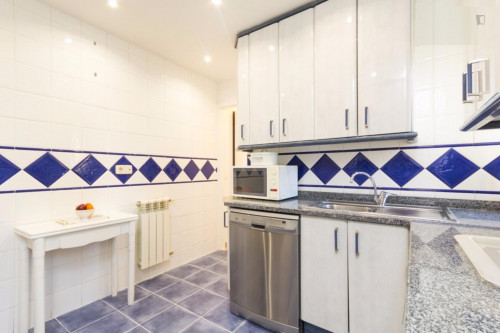 Charming 1-bedroom flat next to Avenida de América metro station  - Gallery -  5