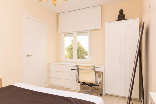 Charming 1-bedroom flat next to Avenida de América metro station