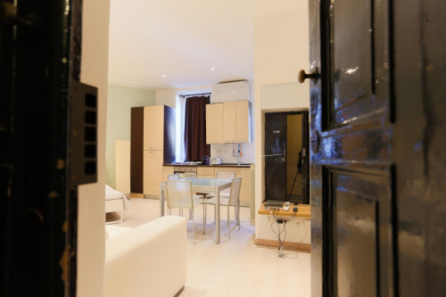Cool studio in Navigli closo to NABA, IULM - Gallery - 2
