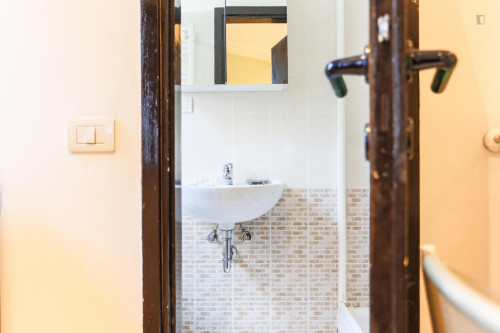 Cool studio in Navigli closo to NABA, IULM - Gallery - 10