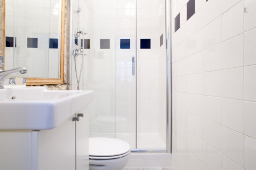 Cosy double bedroom in Bairro Alto, near Principe Real - Gallery - 9