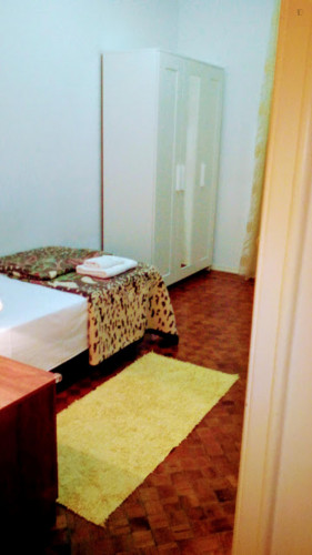 Cosy single bedroom in Benfica  - Gallery -  1