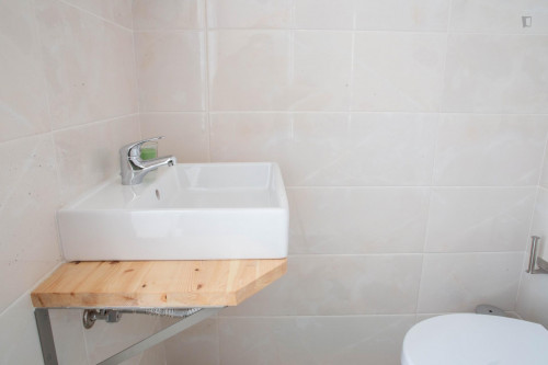 Perfect and cosy single ensuite bedroom in a student flat in Paranhos - Gallery - 8